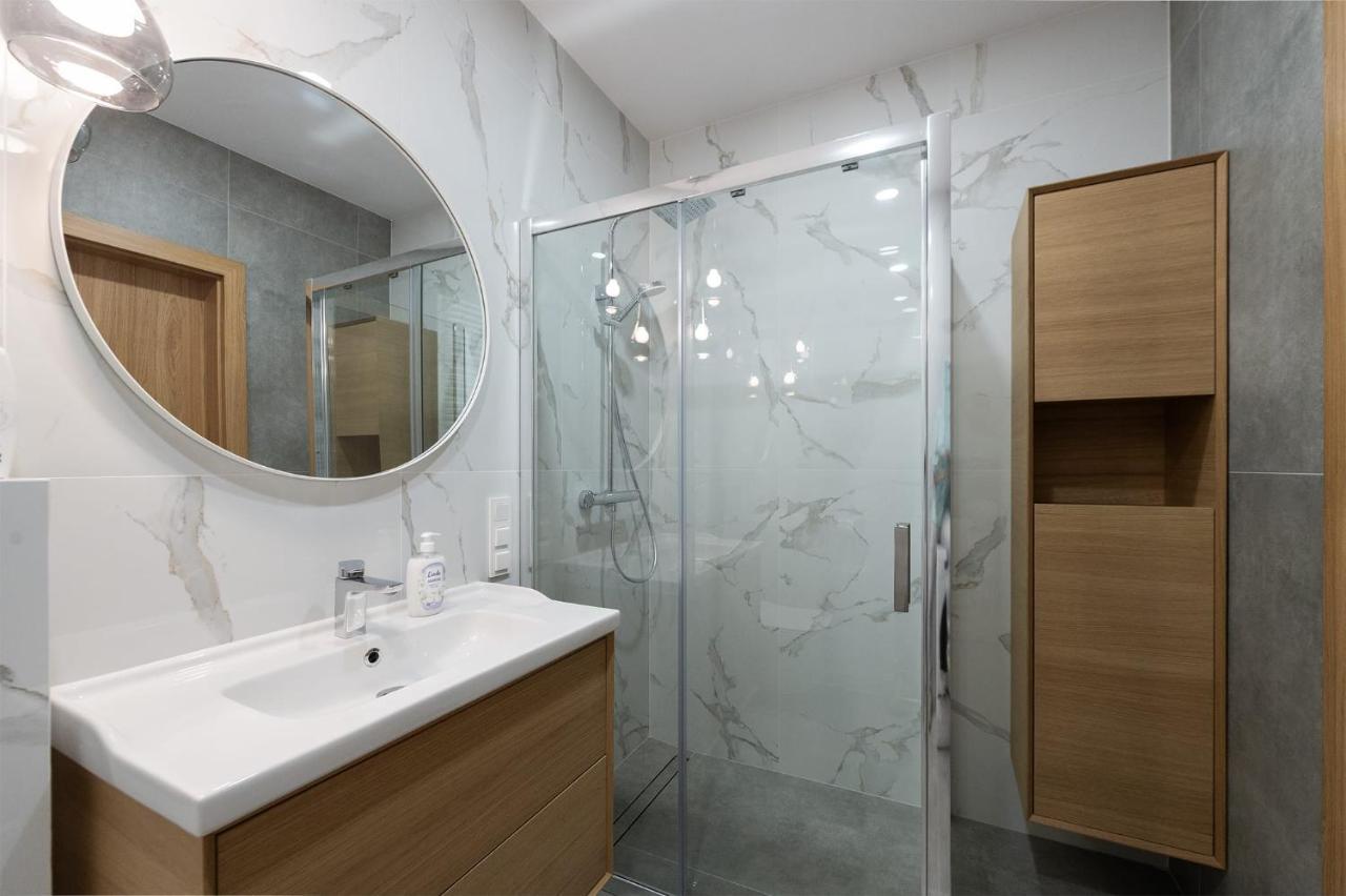 Apartment Manufaktura Z Miejscem Parkingowym Lodz (Lodz)